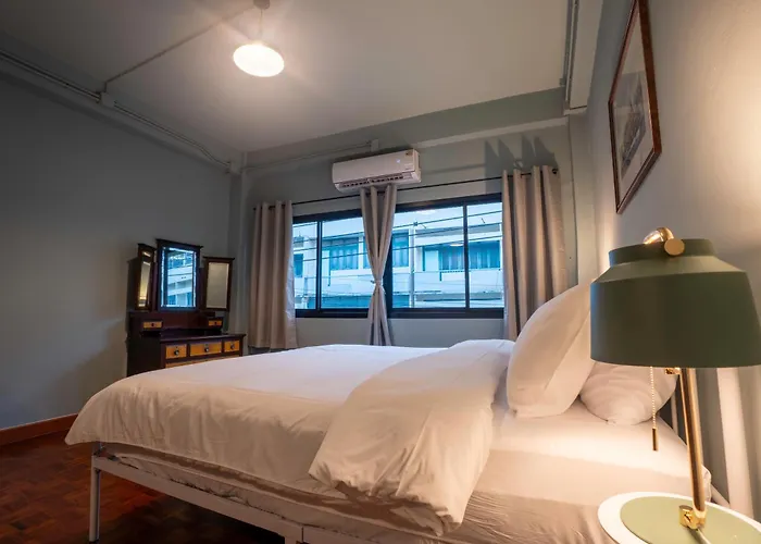 Hostel Baan Batra Heritage *