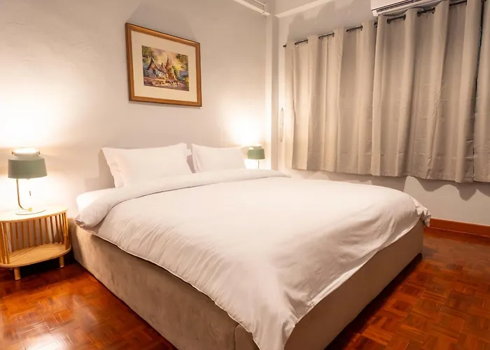 Baan Batra Heritage Hostel