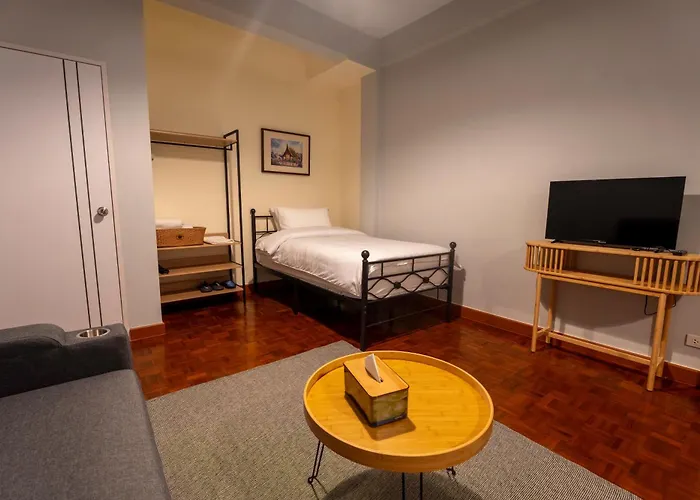 Baan Batra Heritage Hostel