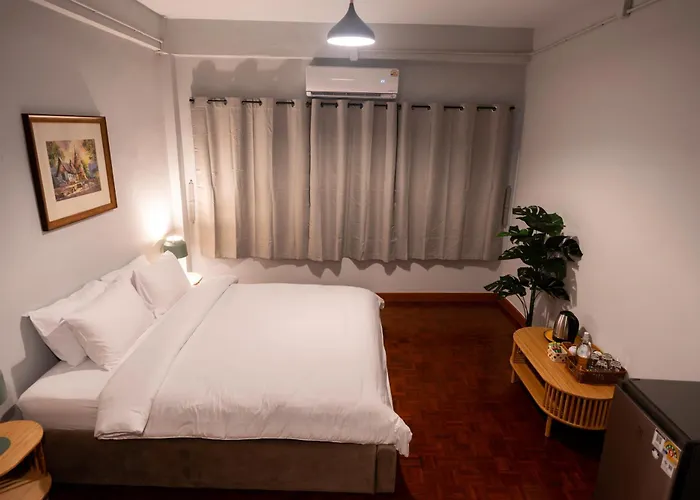 Hostel Baan Batra Heritage